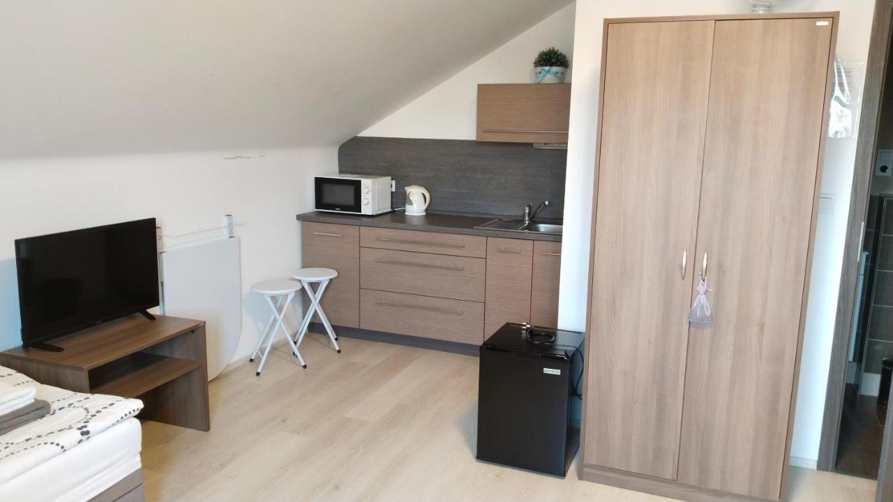 Penzion U Brázdů Ivancice Exterior foto